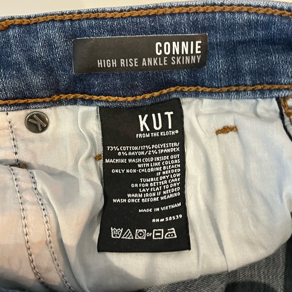 Kut From The Kloth Connie Jeans size 2 - Picture 5 of 10